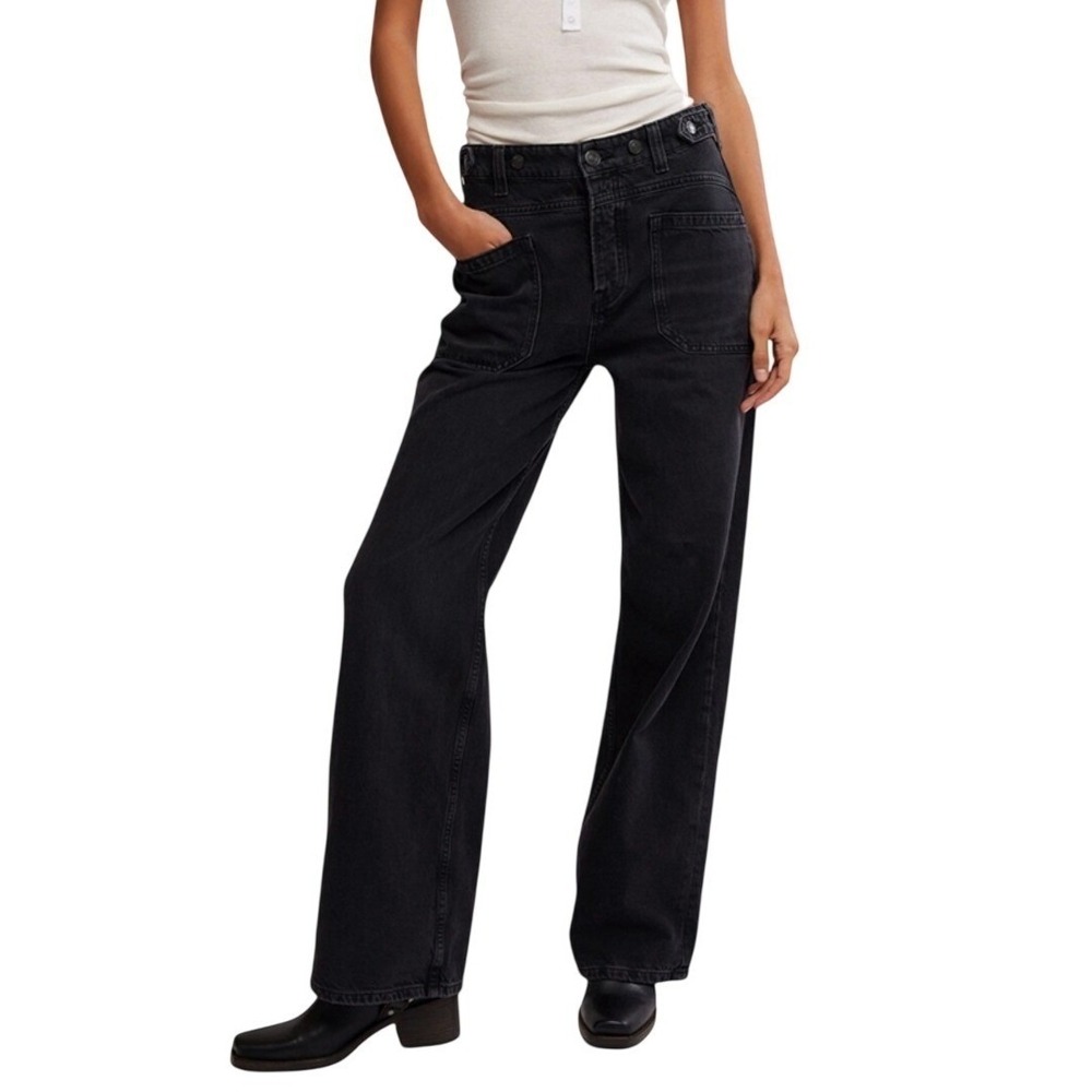 Women’s Black Wide-Leg Jeans